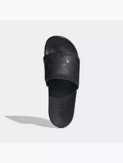 Sportbekleidungsgeschäft -Sportbekleidungsgeschäft 8012 GV9736 P1